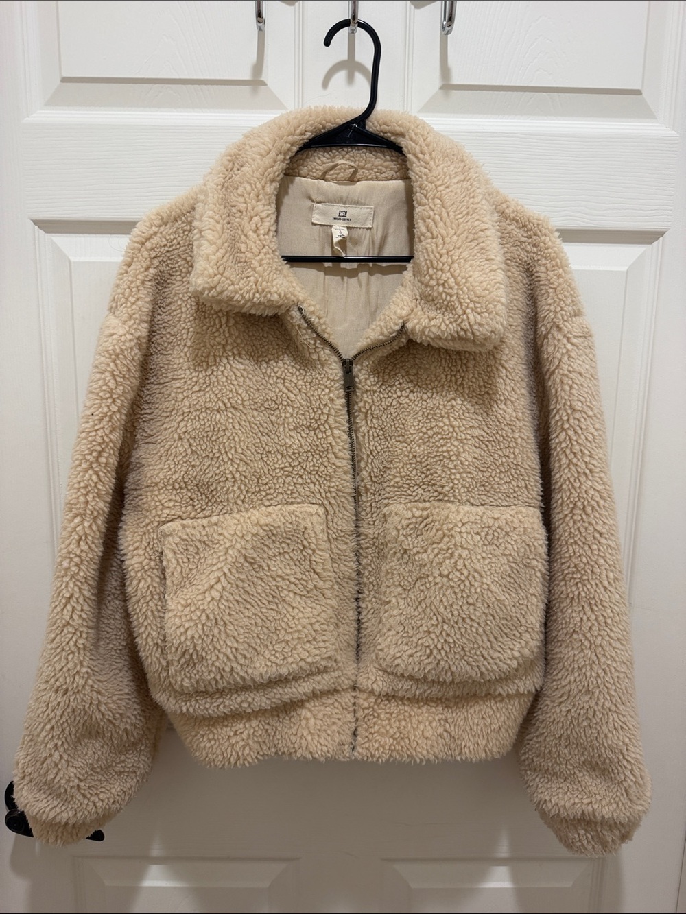 Thread + Supply Cream Cozy Sherpa Zip-Front Jacket - Medium